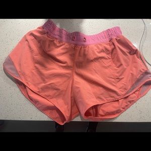 Lululemon Hotty Hot shorts 4inch inseam